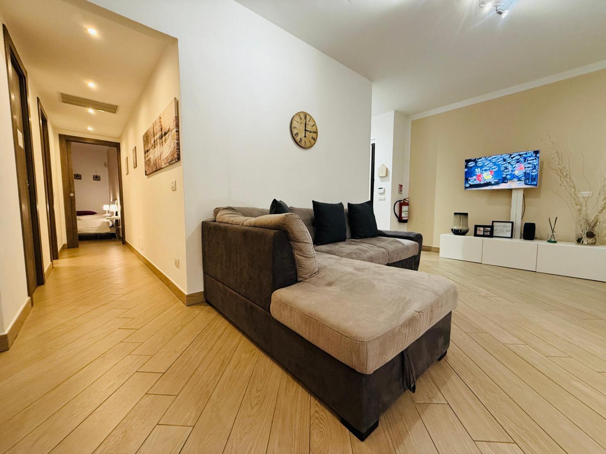 Comecasa Modern Apartment In Historical Centre Асти Екстериор снимка