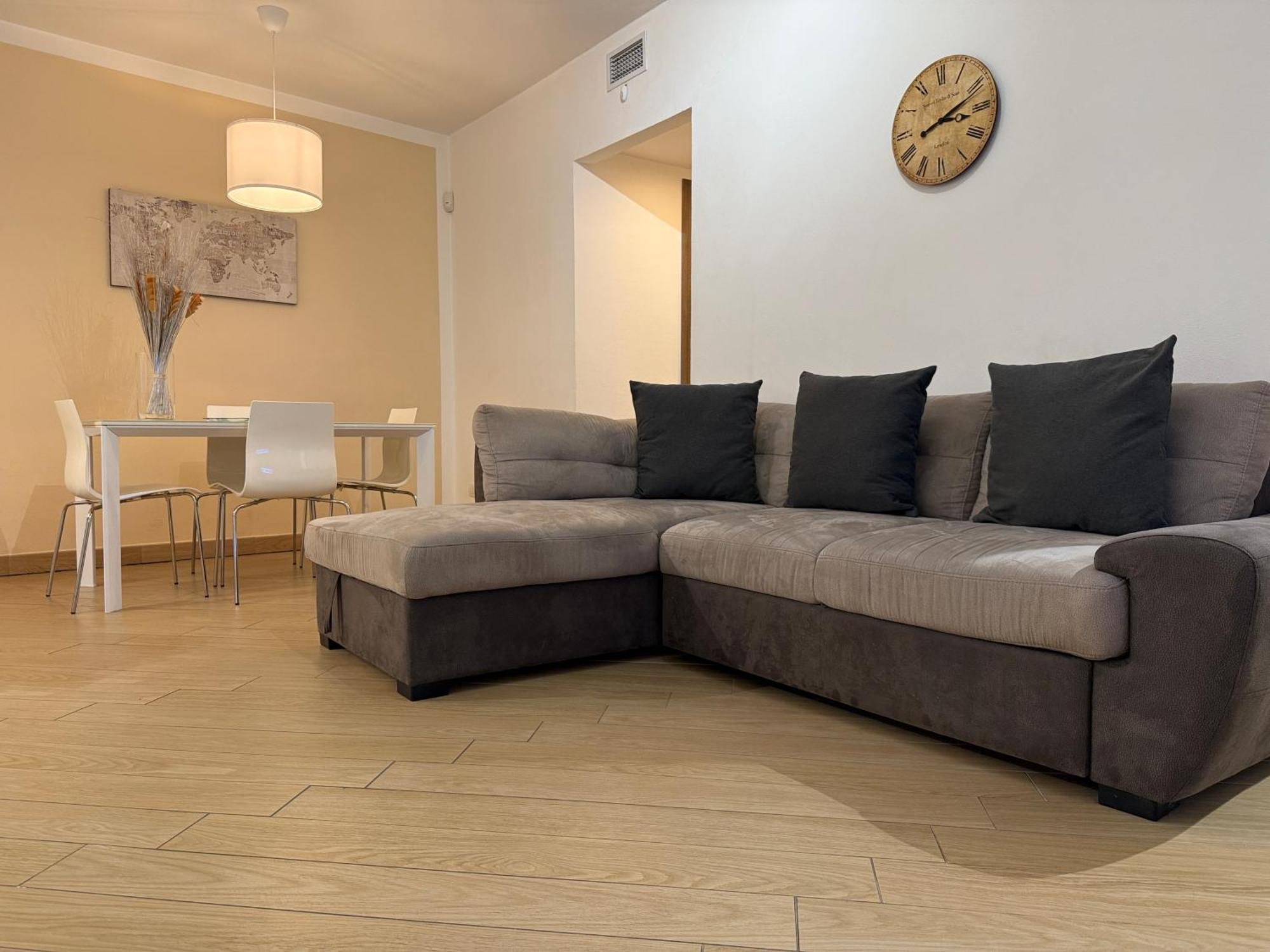 Comecasa Modern Apartment In Historical Centre Асти Екстериор снимка